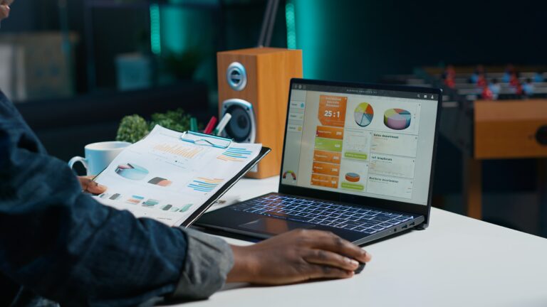 Article 1: Why UAE Businesses Are Moving from Spreadsheets to Smarter CRM Systems